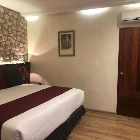 Hotel Madero Querétaro Екстериор снимка