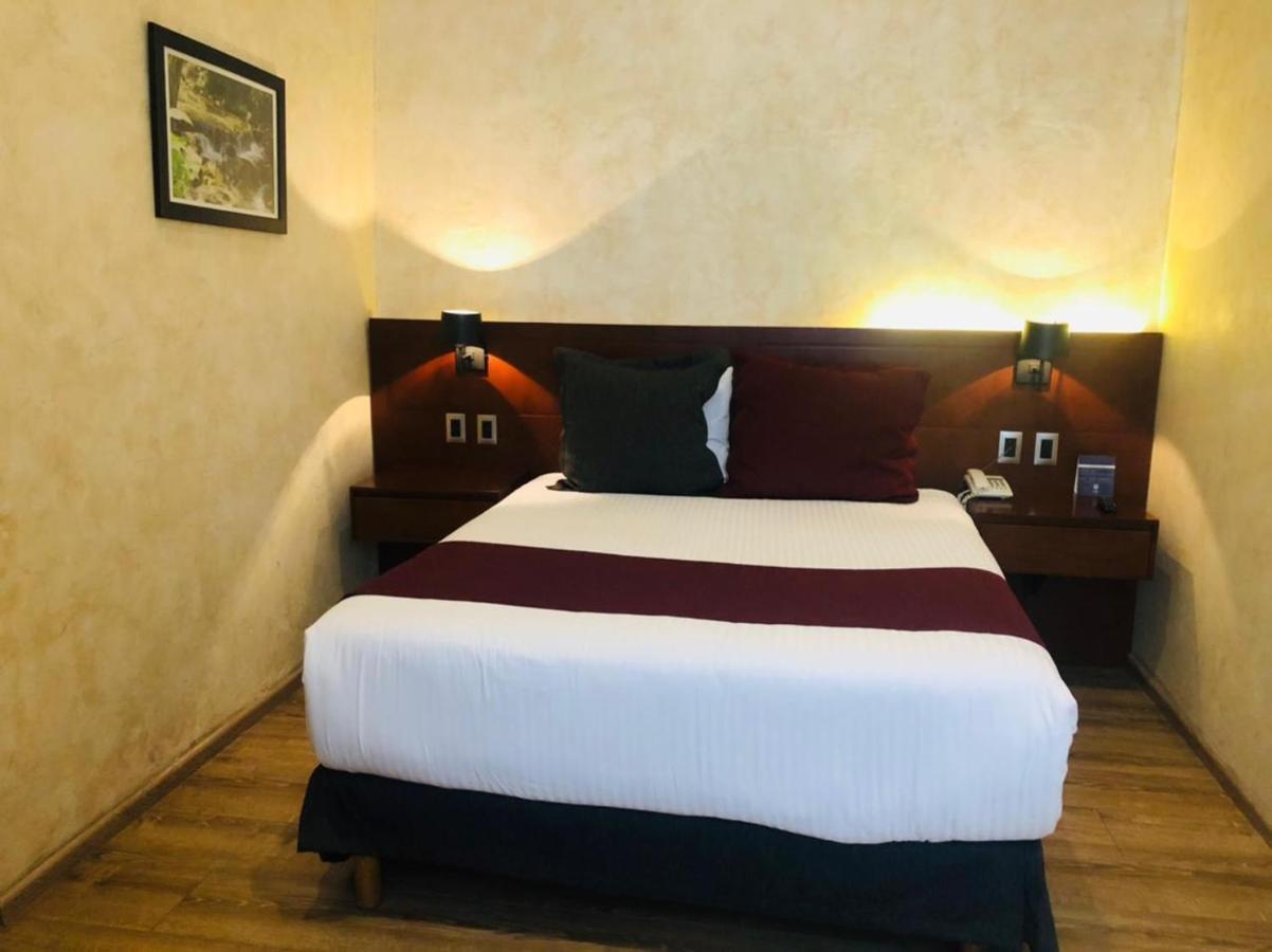 Hotel Madero Querétaro Екстериор снимка